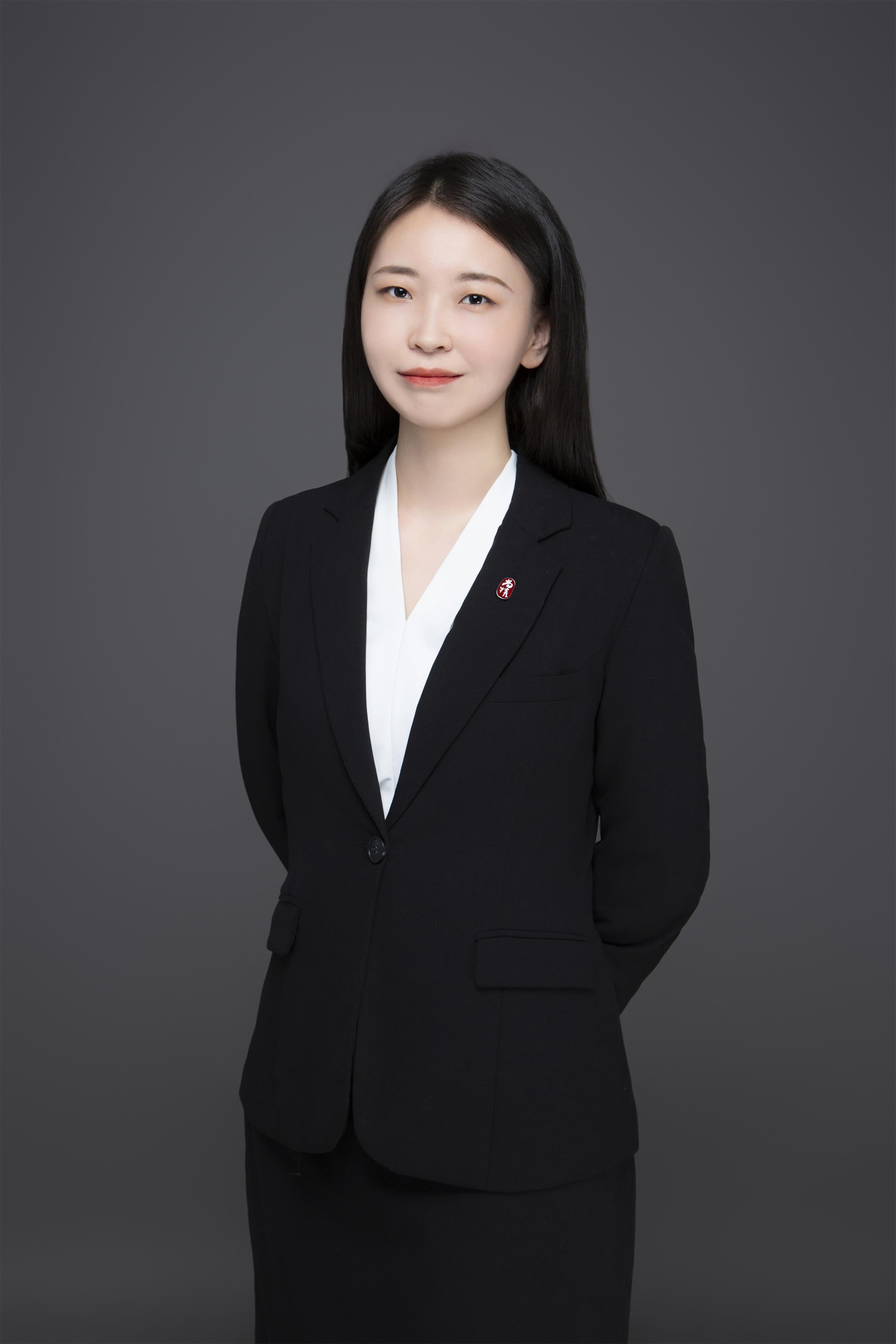 董英格丽